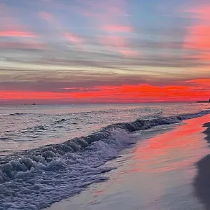 Sunrise Surprise 9th Floor 2br 2 Ba King Shuttle, Heated Pool! , Destin United States