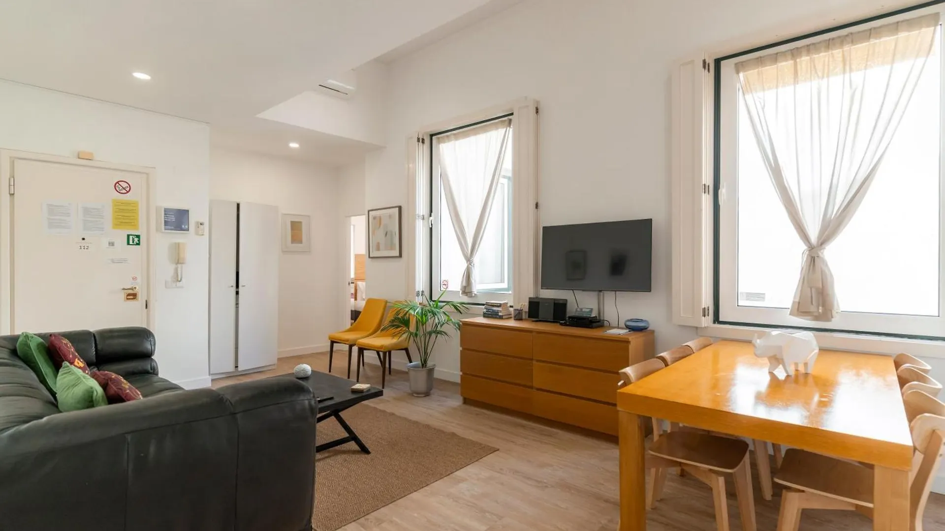 Lv Premier Apartments Chiado- Ch Lisbon