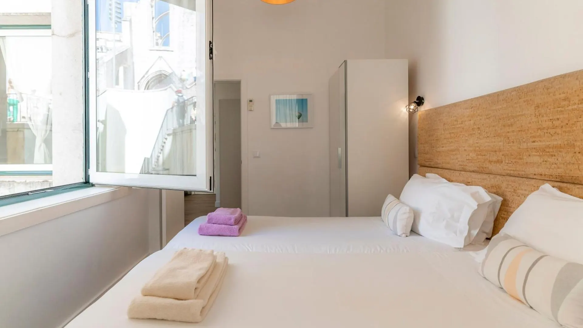 Lv Premier Apartments Chiado- Ch Lisbon